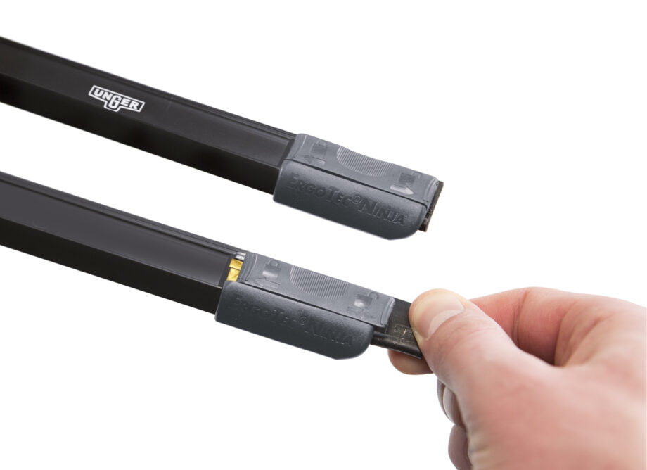 ErgoTec Ninja Barrette aluminium noire Unger de 35 cm avec caoutchouc souple soft ref AC350.