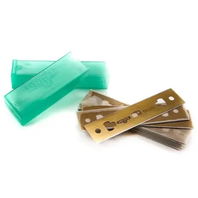 Etui en plastique de 25 lames en carbone pour grattoirs Unger