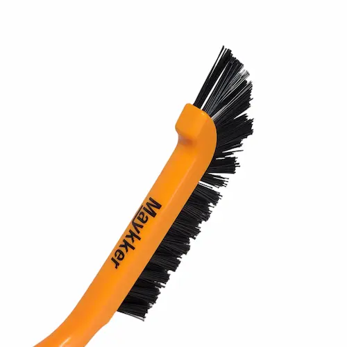 Brosse Maykker TrackBrush Plus pour nettoyage des rainures