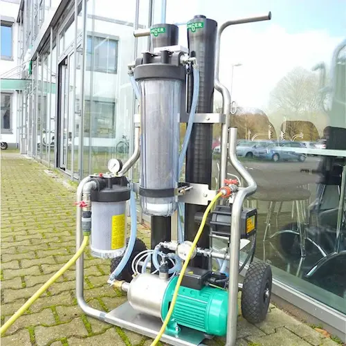 Système de filtration eau pure sur trolley Unger HiFlo RO Solaire
